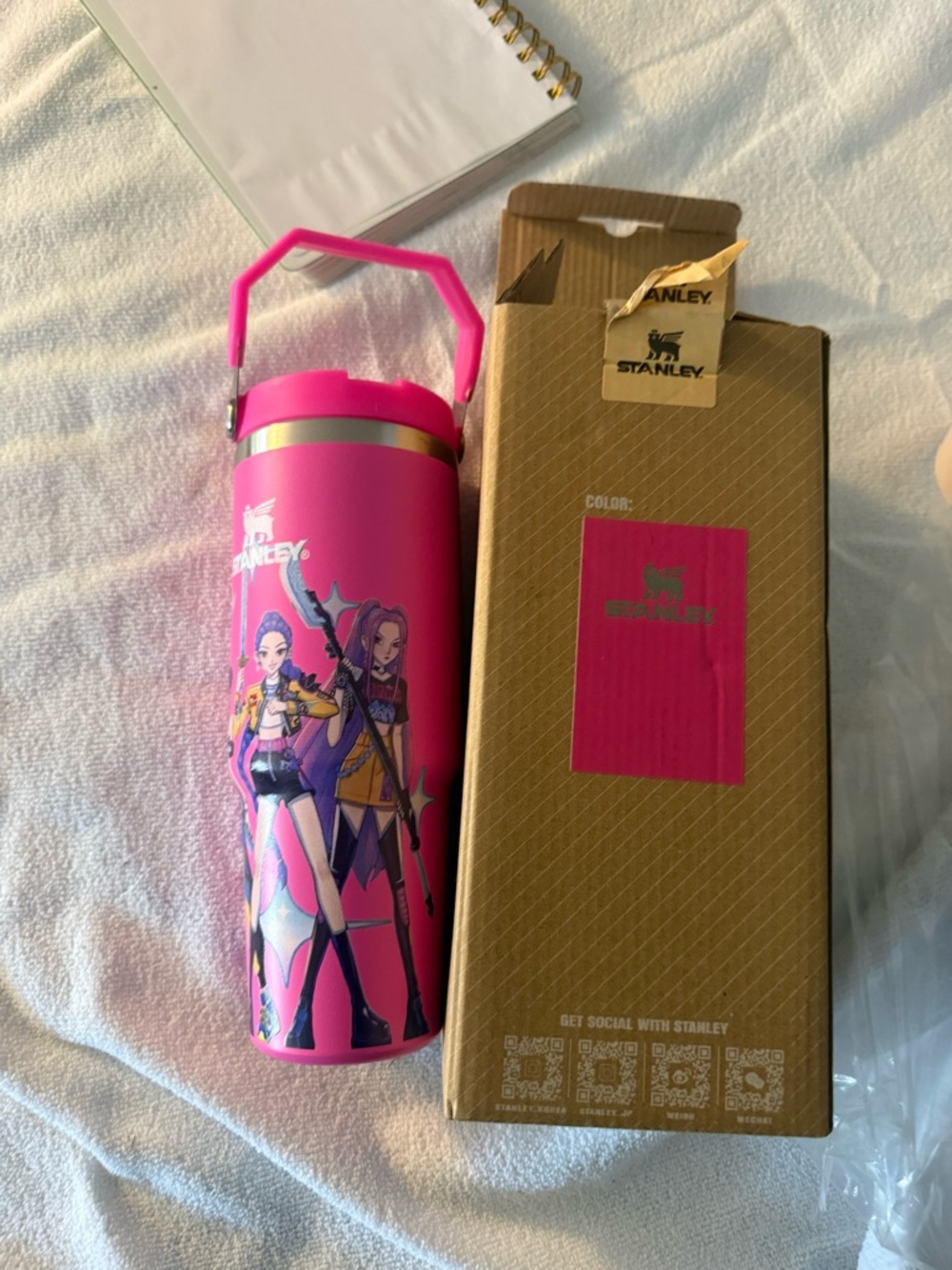 Stanley Brown Cardboard Flip Straw Tumbler Packaging